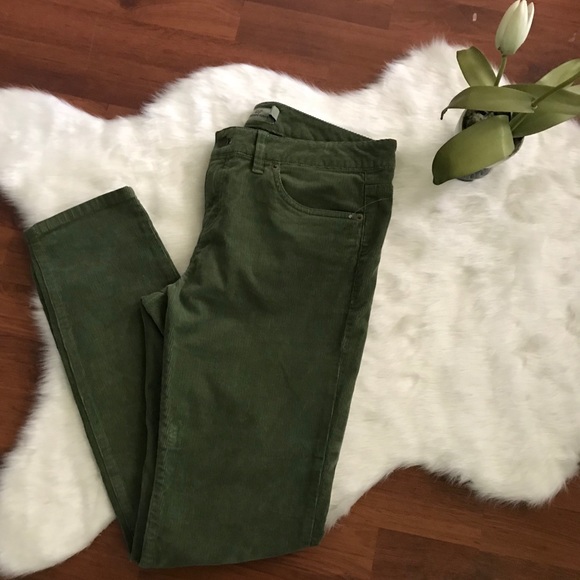 Vineyard vines cord pants - Picture 2 of 5